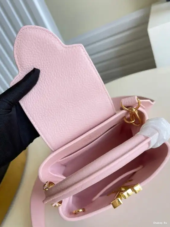VUITTON LOUIS MINI CAPUCINES 0531